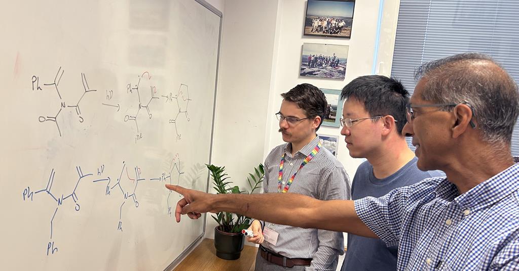 Chemists break cycloaddition ‘rule-of-five’ by simply tweaking electronic properties of molecule | Research
