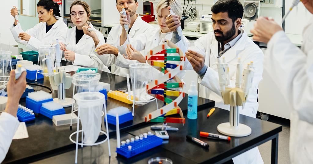 Transforming the lab practical for a new generation | Webinar ...