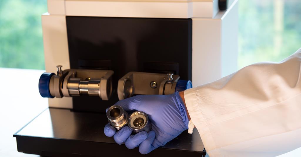 How contamination and 'inert' materials affect chemical reactions and ...