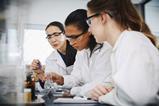 Female scientists working in a lab