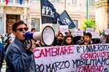 Researchers protesting in Italy