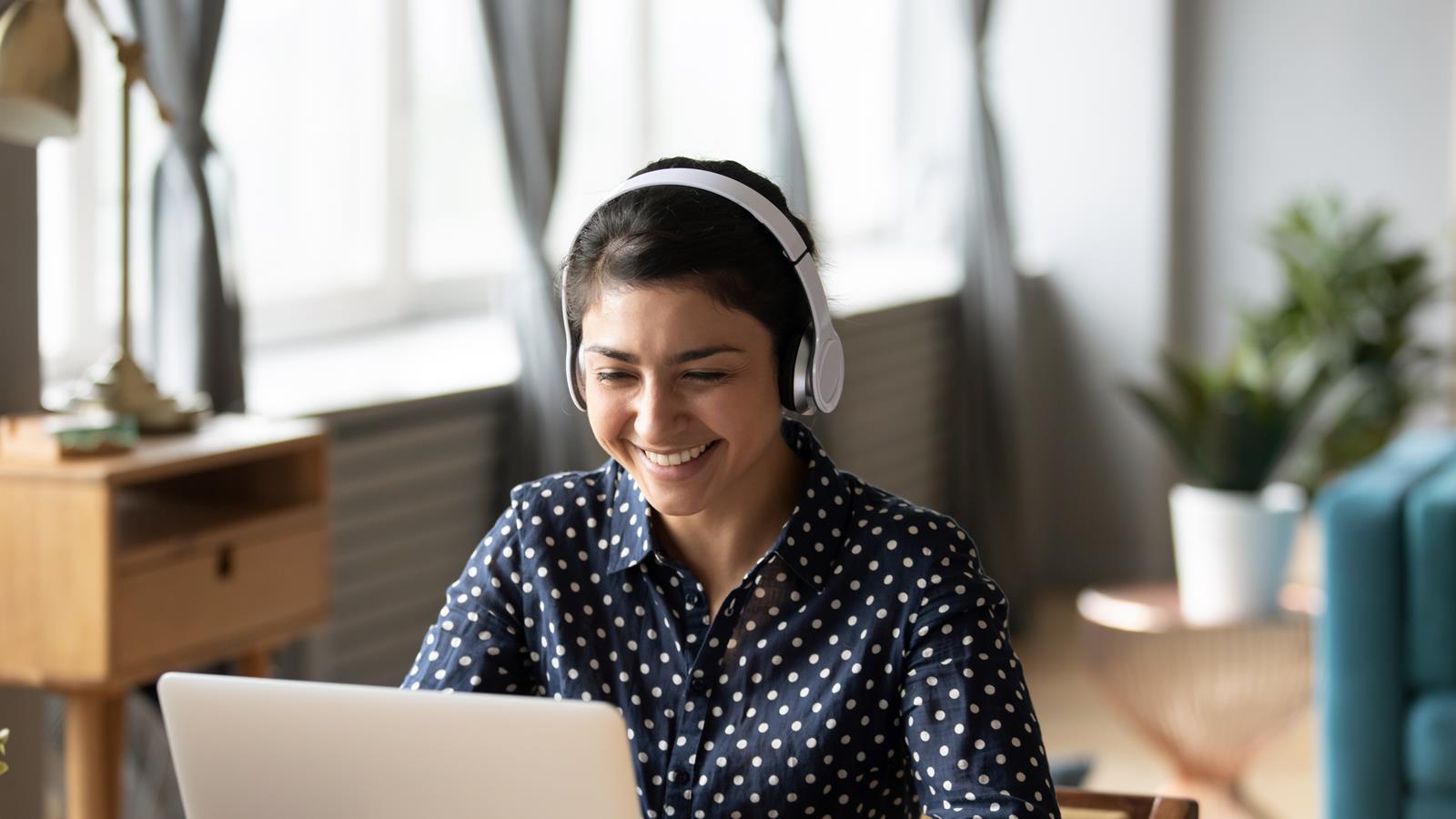 Woman learning online