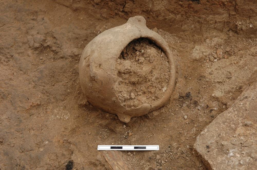 Fatty acid residues reveal impact of climate change on ancient farming ...