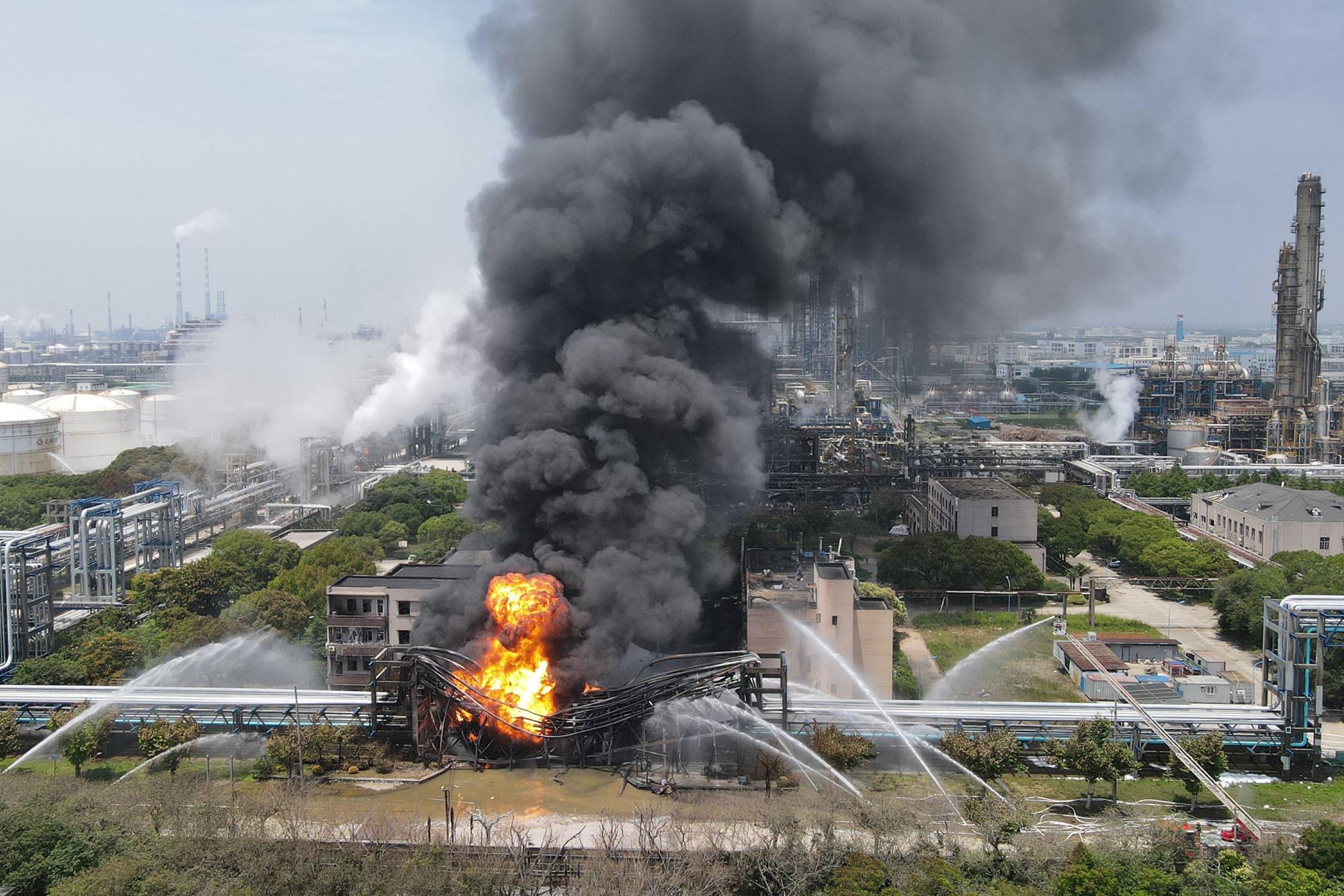 Deadly explosion and fire at petrochemical plant in China | Business |  Chemistry World