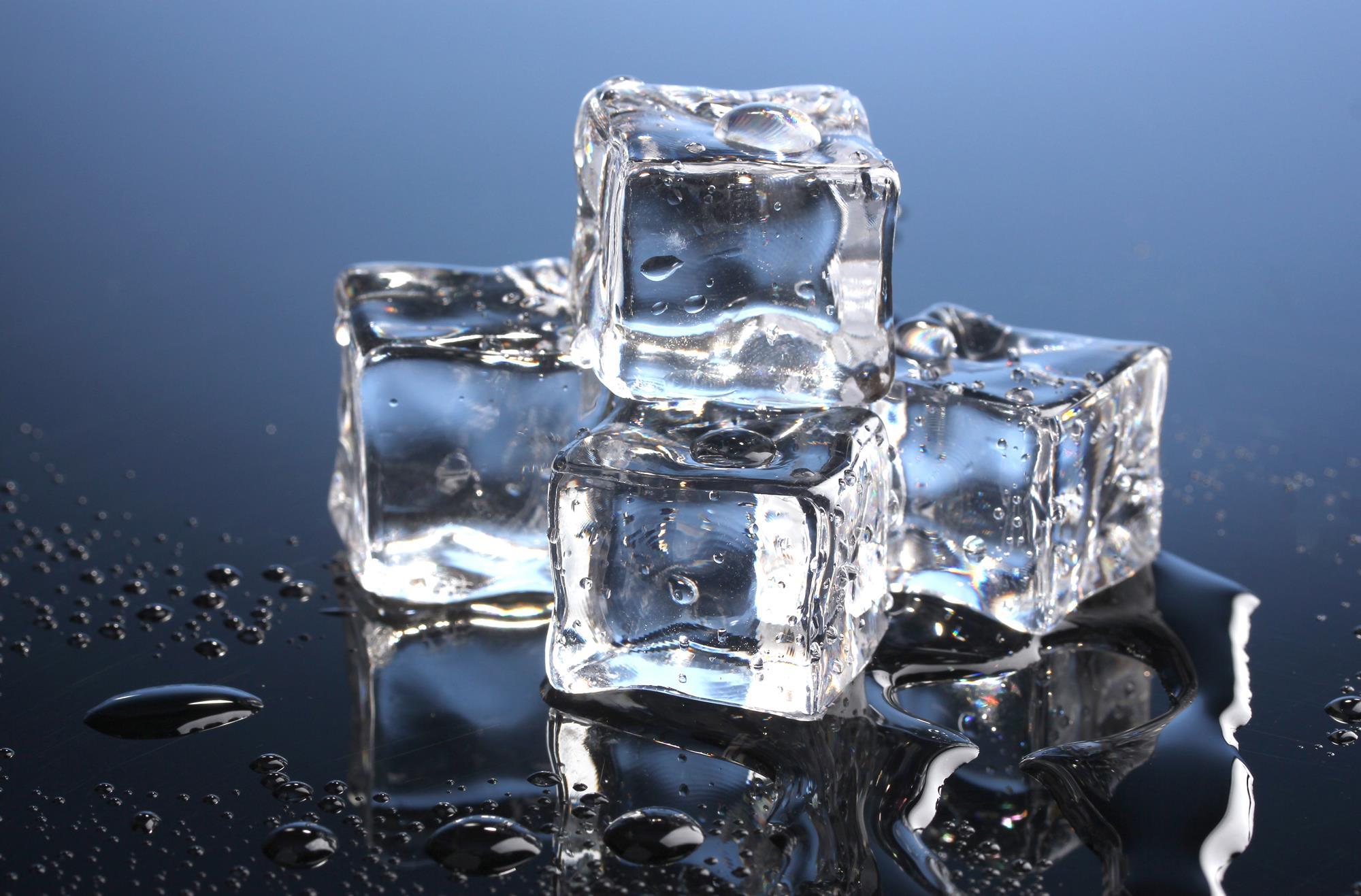 Bizarre ice XVIII is an oxygen ion crystal swimming in a sea of protons |  Research | Chemistry World