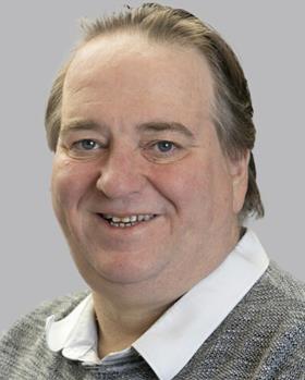 Portrait photo of Jason Cole, senior research fellow at the Cambridge Crystallographic Data Centre