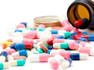 antibiotics_shutterstock_65224972_300