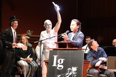 Jiwon Han receiving the Ig Nobel prize for fluid dynamics