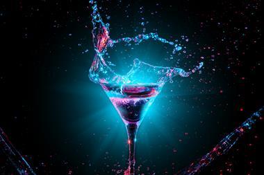 Cocktail glass splashing