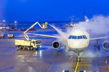 Plane de-icing
