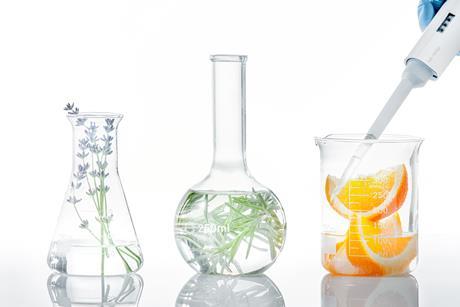 草药、食品和科学玻璃器皿