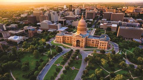 0318CW - Location guide - Capitol building & city skyline in Austin, Texas 