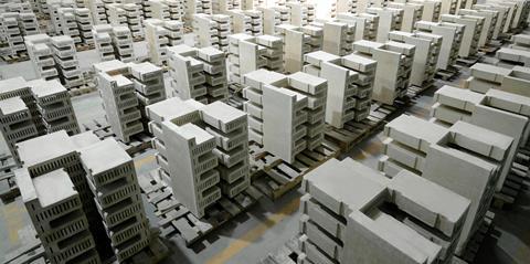 Refractory bricks