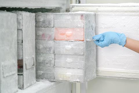 Laboratory deep freeze