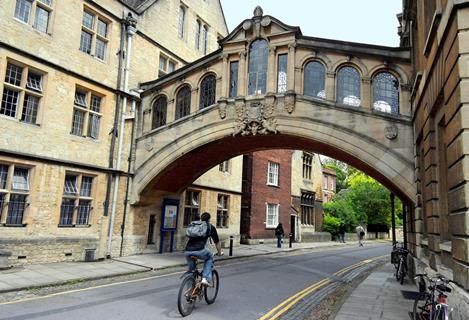 Oxford University bridge NIB