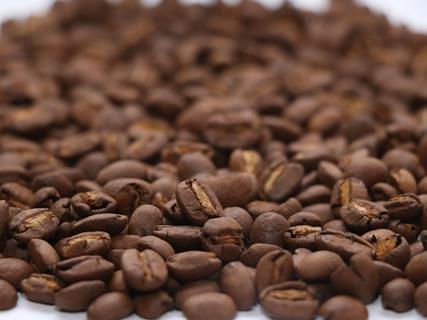 EFSA looks at furans in food - picture of coffee beans 