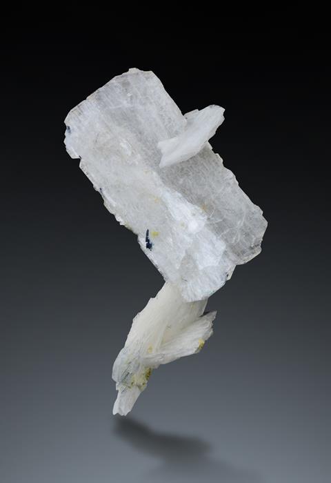 Bertrandite from Golconda mountain, Minas Gerais, Brazil.