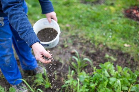 Applying fertiliser