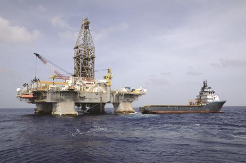 Deepwater horizon offshore oil rig 