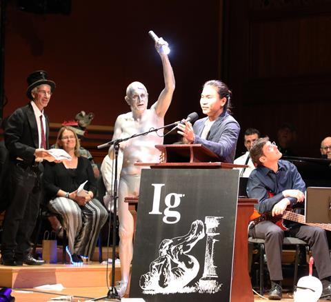 A photograph of Jiwon Han receiving an Ig Nobel prize