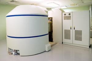 cyclotron_radioisotope-synthesis_shutterstock_350