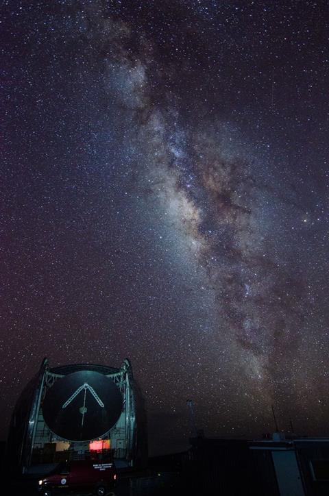 A photograph of the Caltech Submillimeter Observatory   