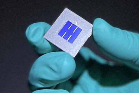 Solar cell