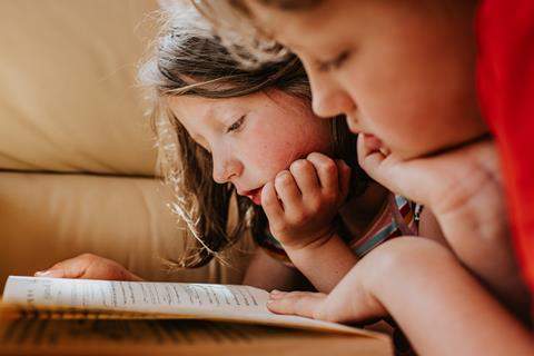 Two children reading