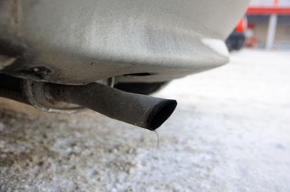 exhaust-pipe-pollution_shutterstock_410