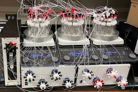 Automated synthesis instrument