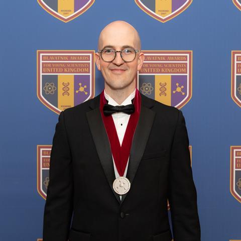 An mage showing Fuchter with his Blavatnik 2020 medal