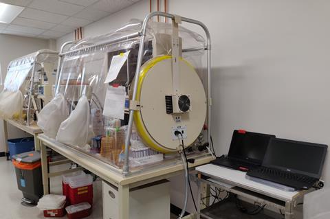 Pictures of the bacterial growth chambers used to culture C. Difficile provided by the researchers