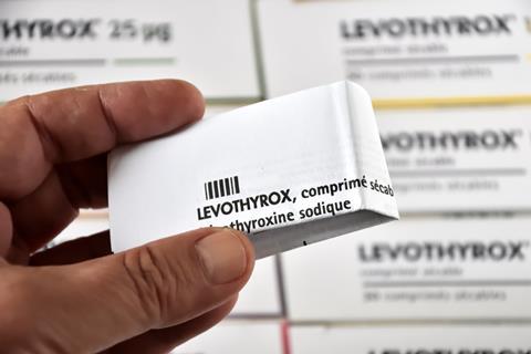 Levothyrox packet in someone's hand