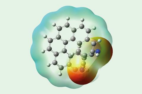 Helicene