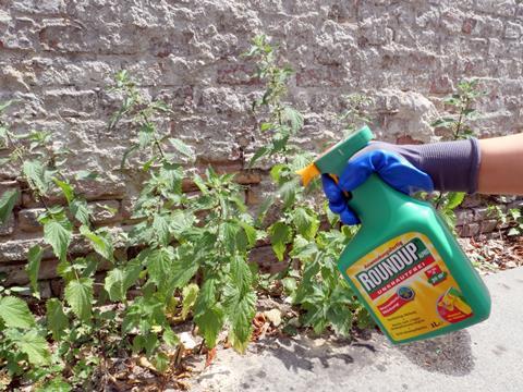 An image showing the Roundup herbicide