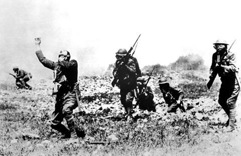 Soldiers with gasmasks