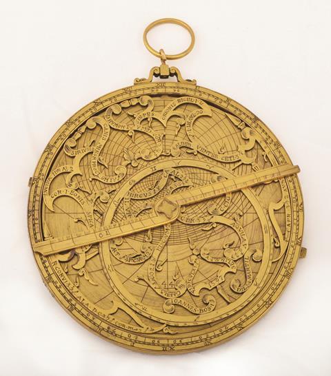0218CW - Comment - Astrolabe, a form of astronomical calculating device
