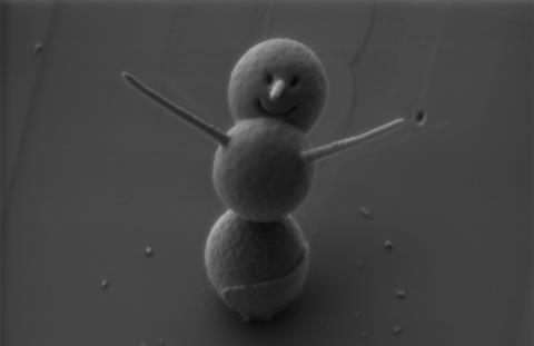 Nano-snowman