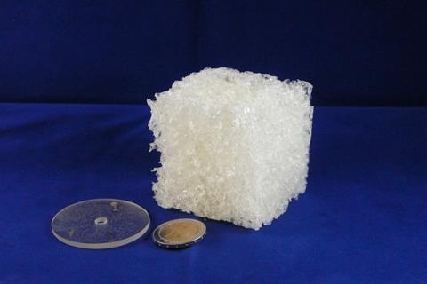 A picture of the transparent non-porous resin “wheel” prepared