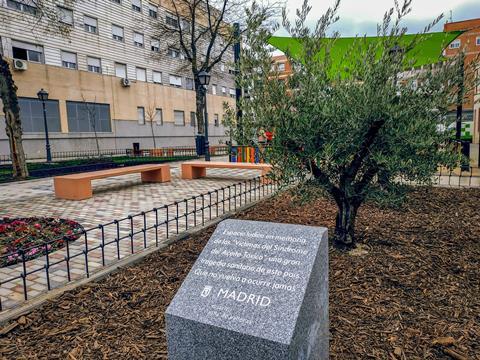 Plaque to the victims of the Toxic Oil Syndrome, Madrid