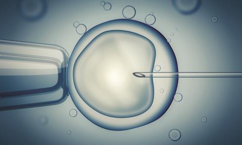 Injecting into a single cell, eg for IVF