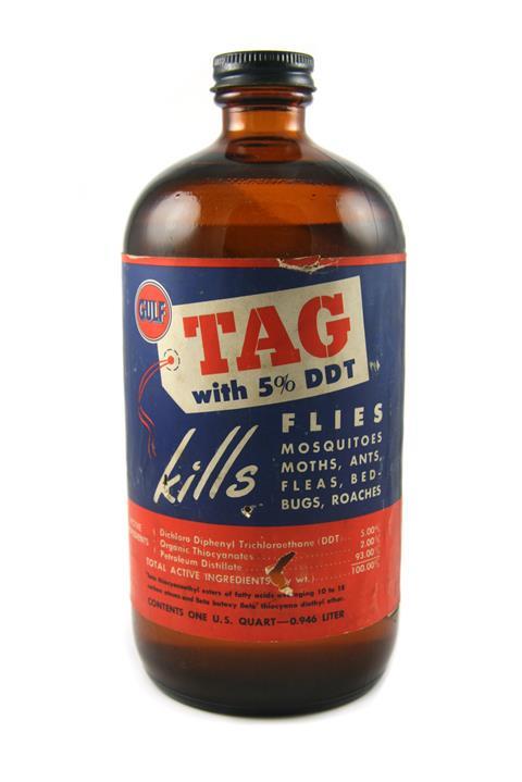 An image showing a 1950s bottle of Gulf TAG with 5% DDT insecticide