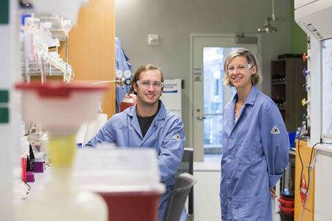 An image showing Jen Heemstra with grad student Colin Swenson