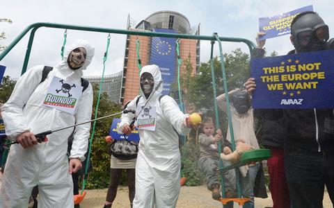 Protesters outside the European Commission