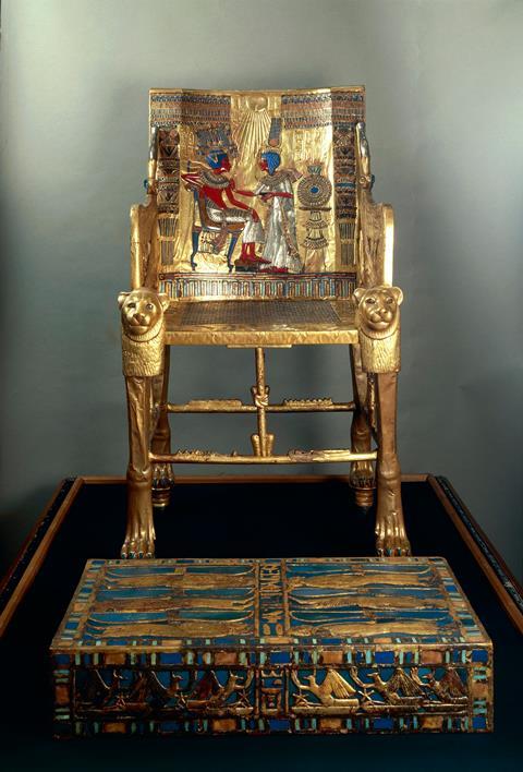 Throne depicting Tutankhamen and wife Ankhesenamon protected by solar disc